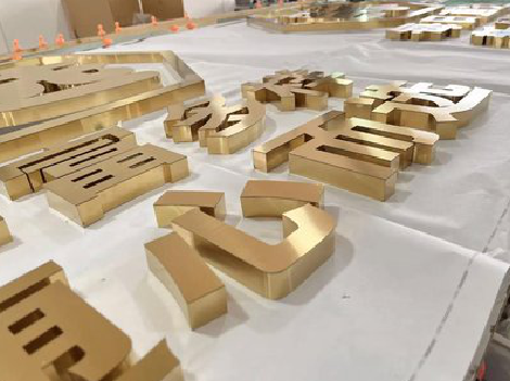 徐州拉丝不锈钢字的特点。